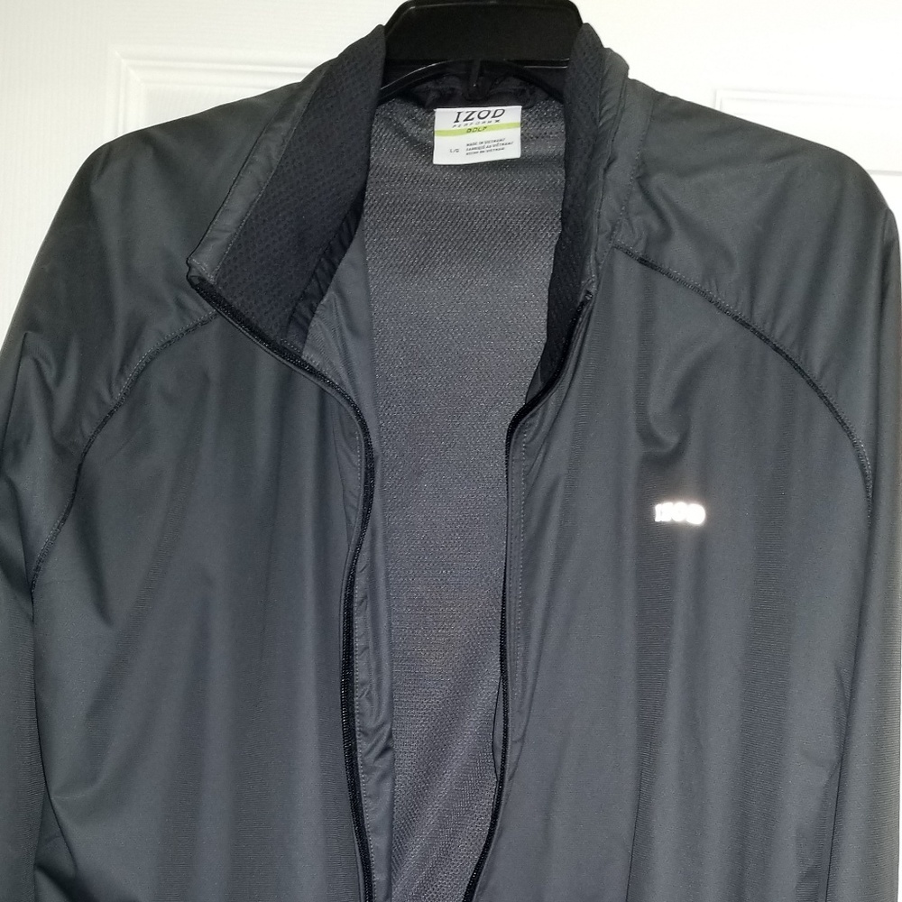 IZOD JACKET SIZE LARGE COLOR GREEN